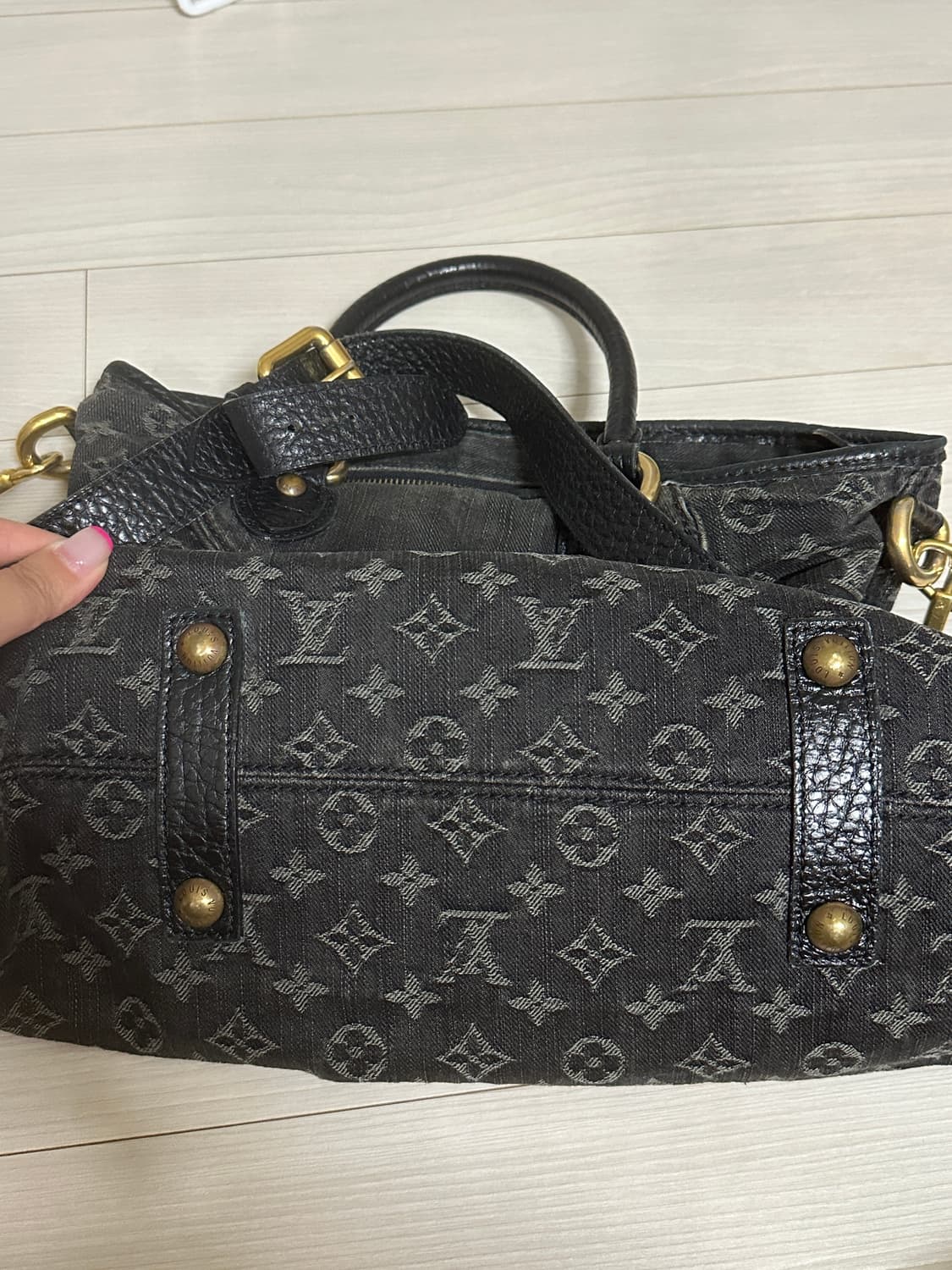 루이비통 빈티지 데님 모노그램 숄더백 블랙 상품이미지10