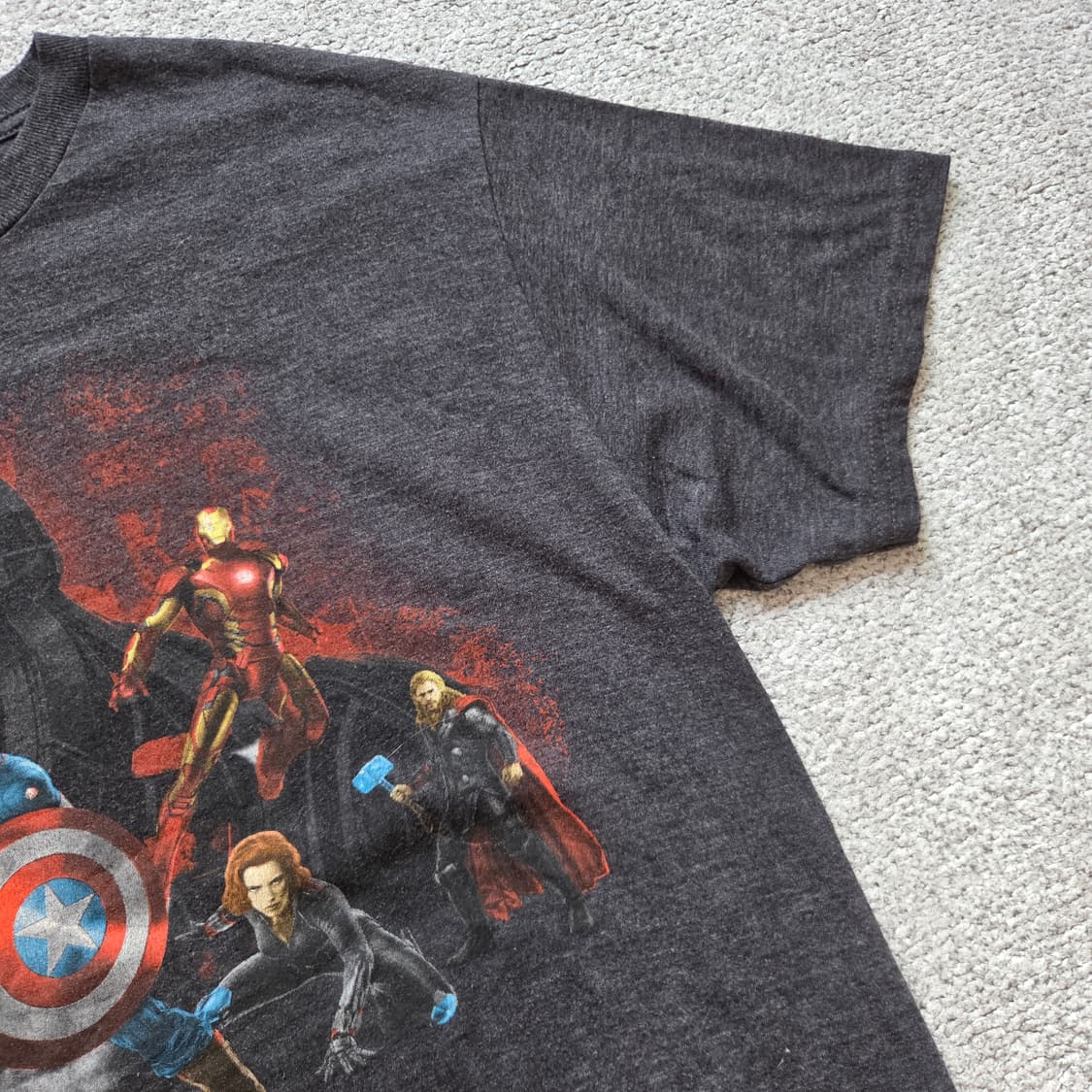 Marvel Avengers 빈티지 반팔 티셔츠 L(100) 상품이미지3