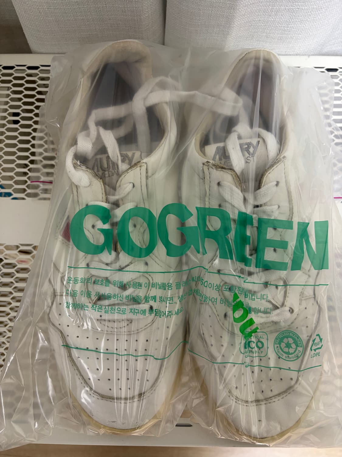 오트리 메달리스트 로우 고트스킨 스니커즈 화이트 상품이미지2