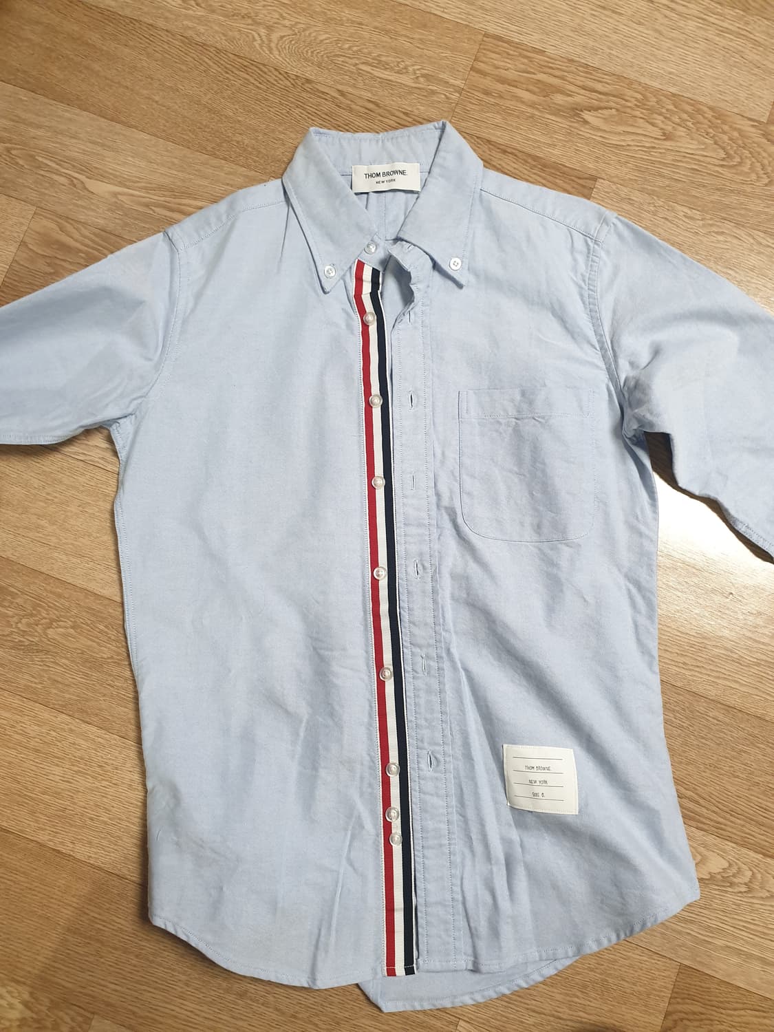 [여성] 톰브라운 삼선 옥스포드 셔츠 하늘색 상품이미지3