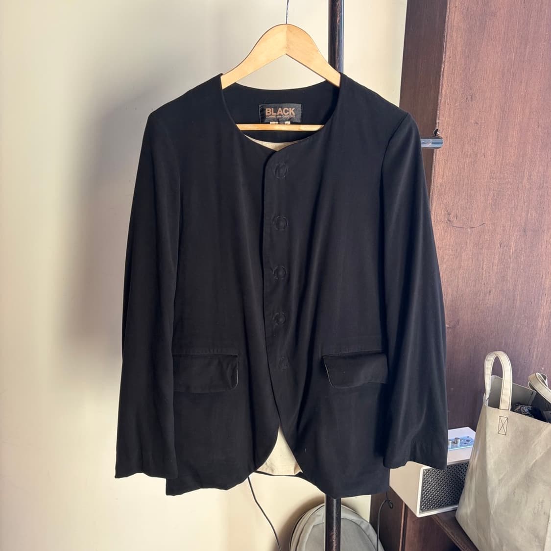 15380 - 꼼데가르송 블랙 논카라 자켓  상품이미지2