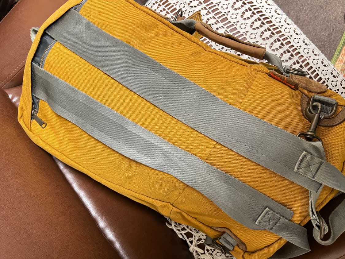 잔스포츠 머스타드 백팩  상품이미지4