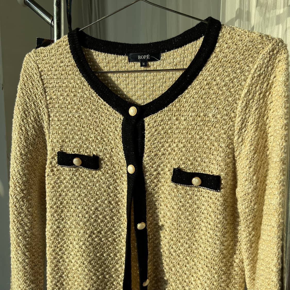 ROPE 라이트옐로우 트위드 진주버튼 부클레 가디건 M 상품이미지3