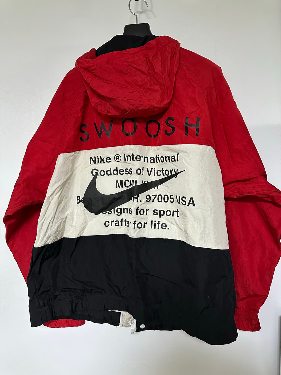 나이키 바람막이 자켓 레드/블랙/아이보리 상품이미지2