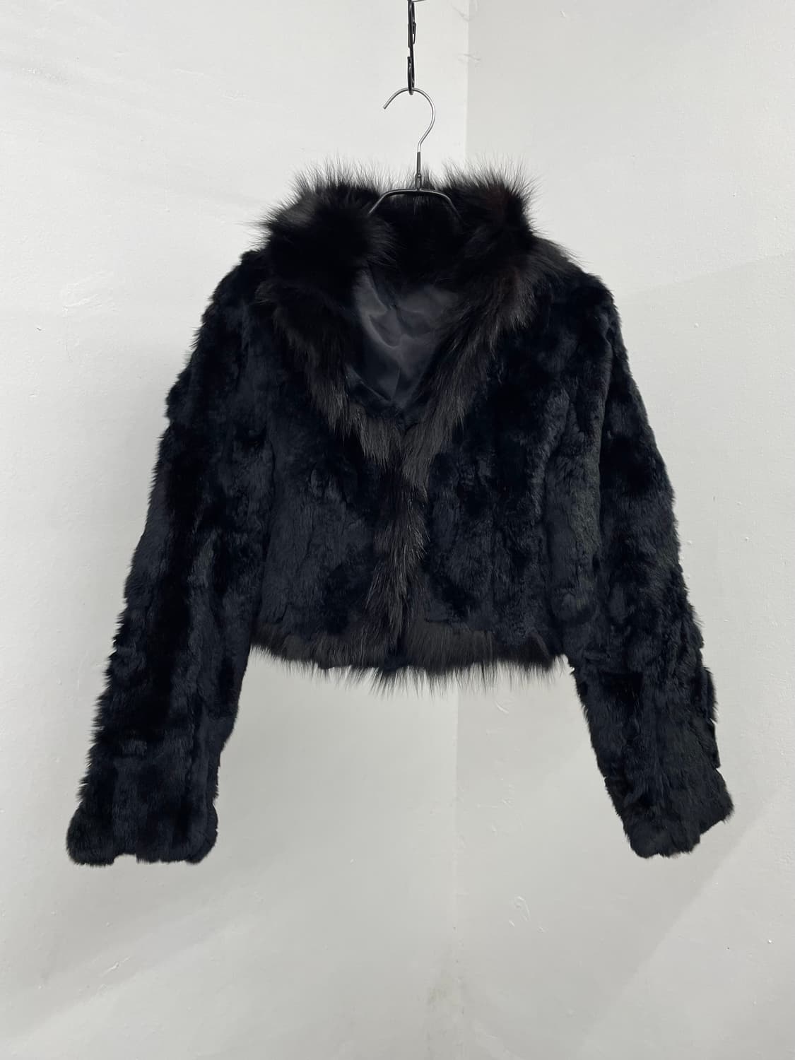 블랙 렉스 폭스 크롭 퍼자켓 상품이미지1