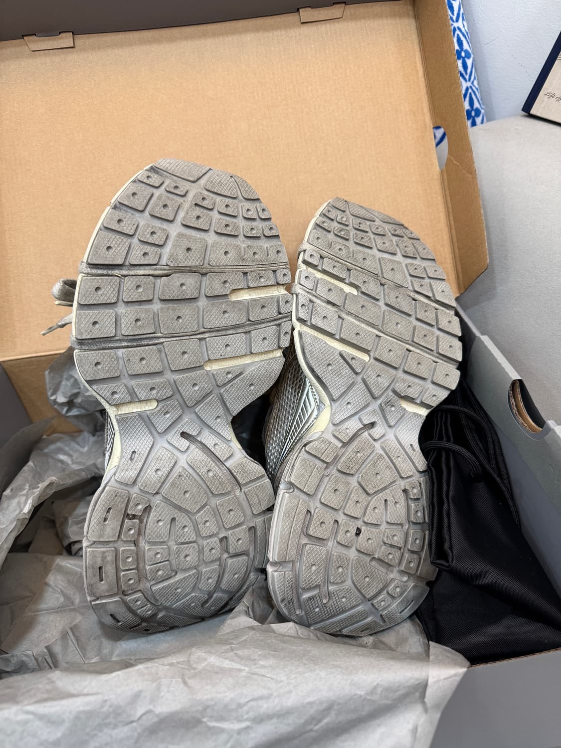 발렌시아가 3xl 에그쉘 스니커즈 41사이즈  상품이미지2