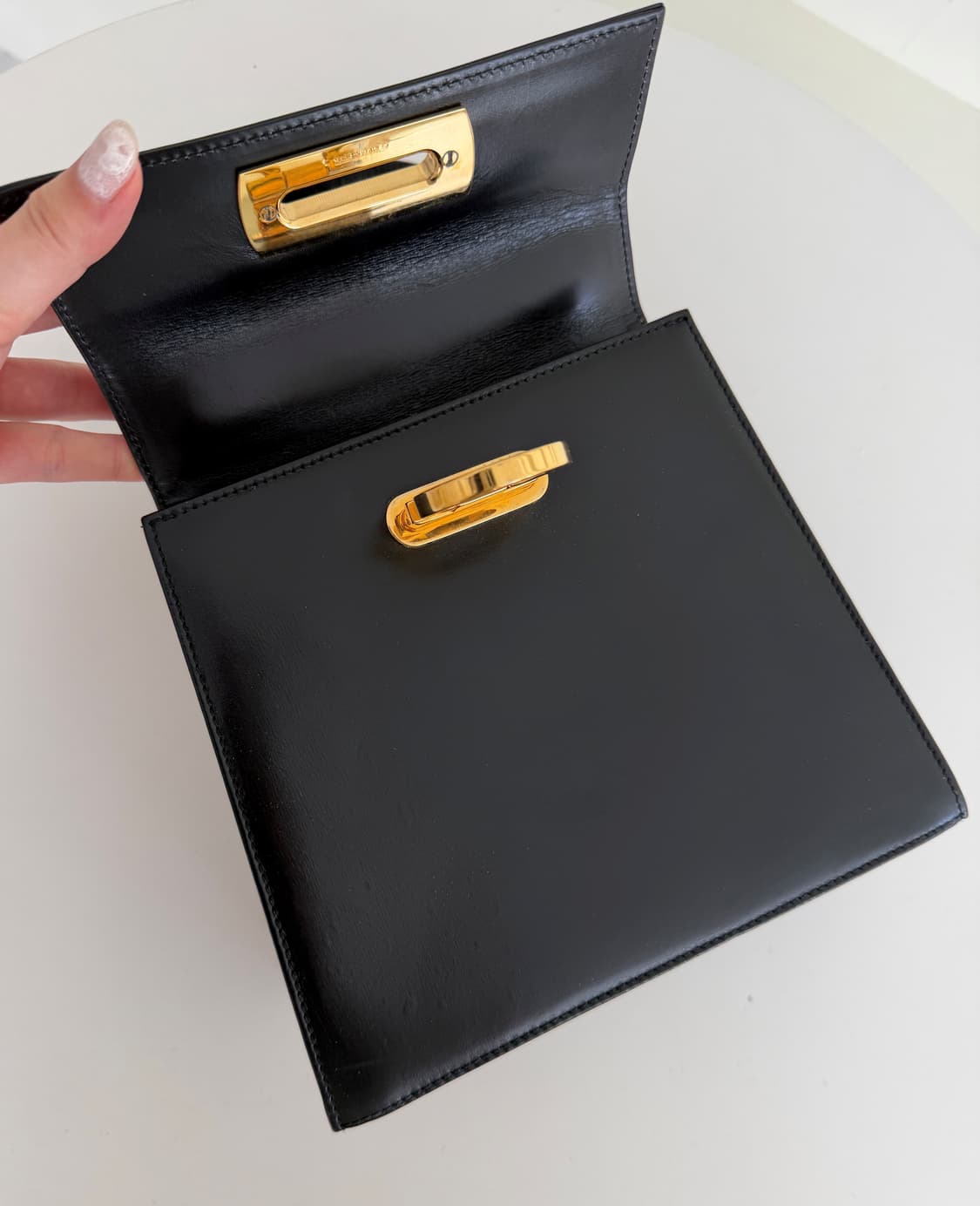 [Ferragamo] Iconic Top Handle Bag Small 상품이미지5