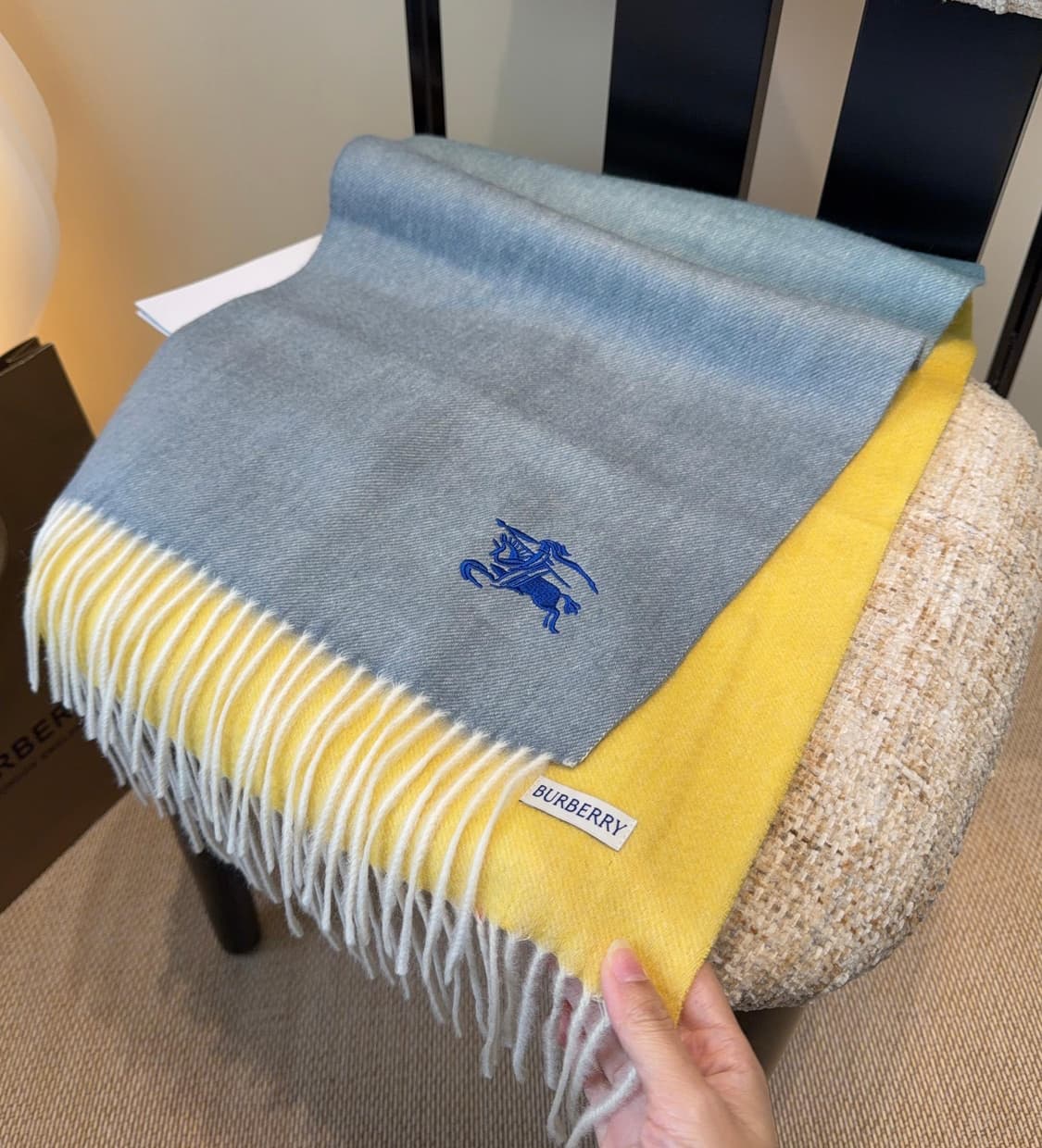 버버리 리버서블 스카프 100% 램스울
 상품이미지3