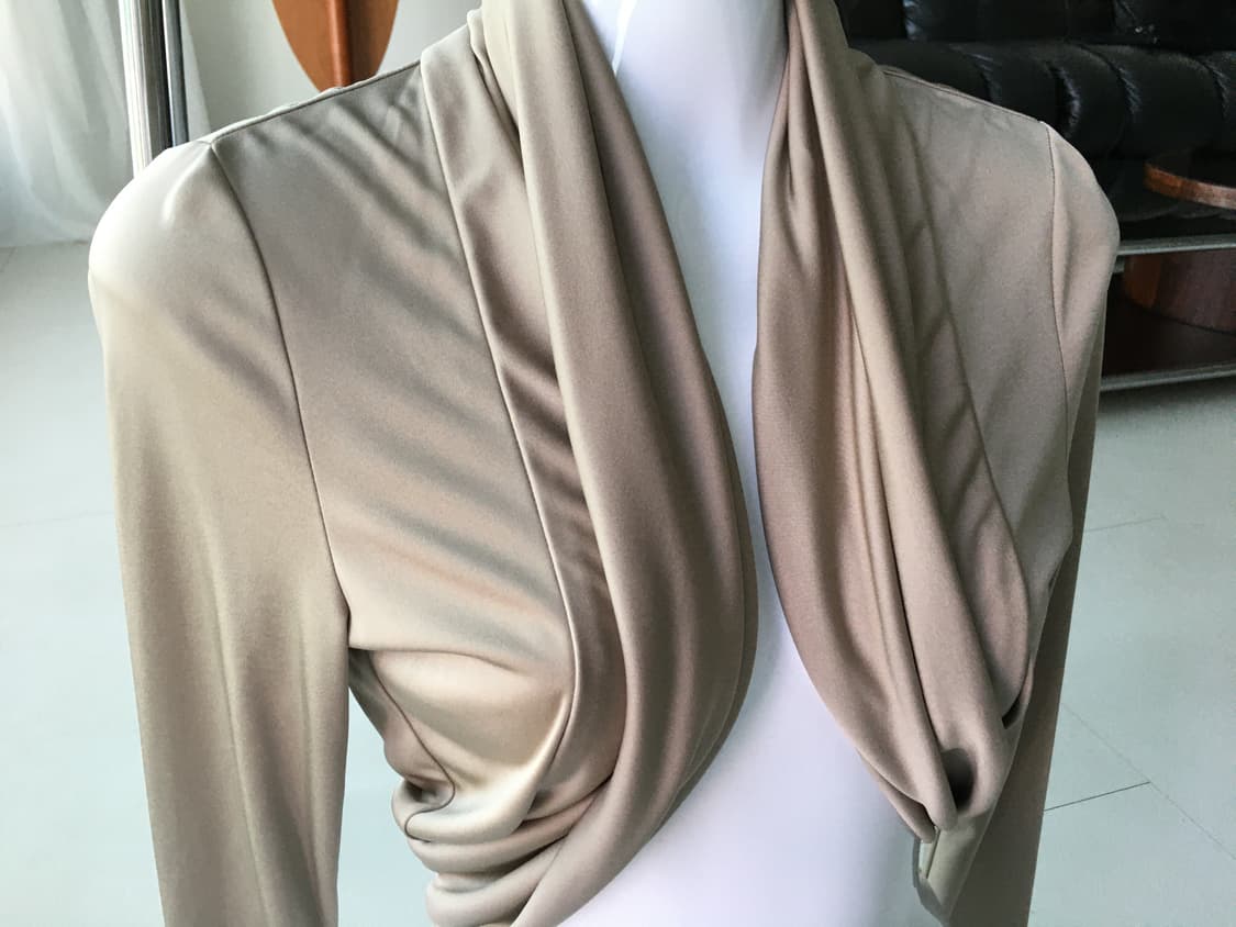 satin drape bolero top 상품이미지3