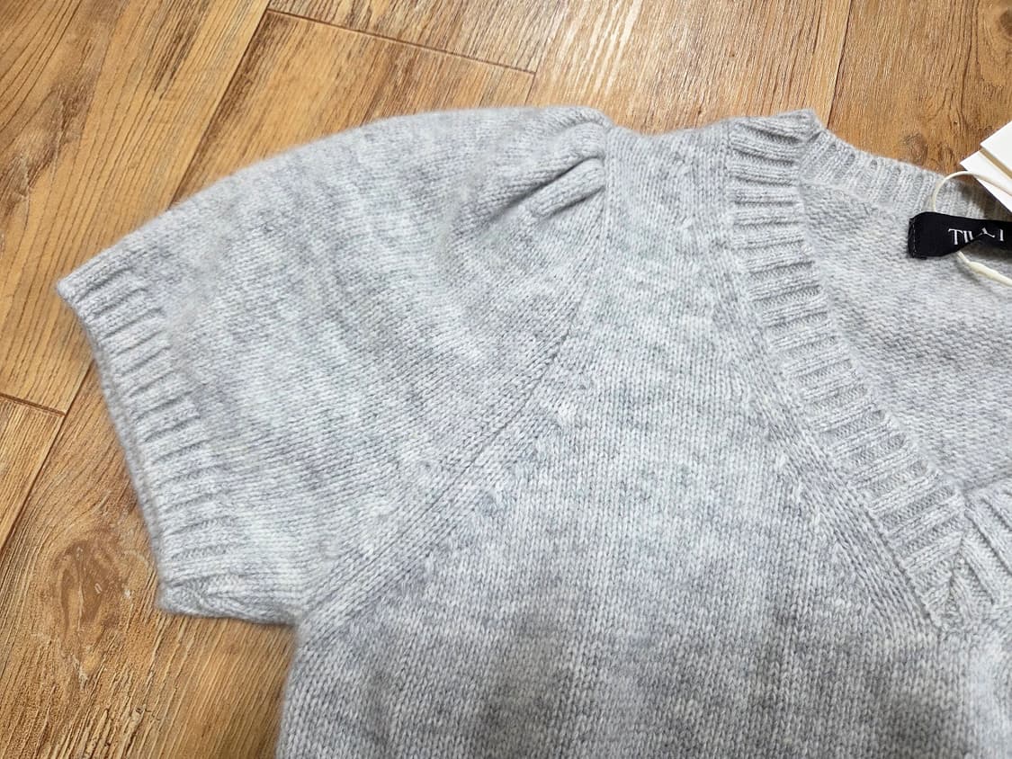 틸아이다이(TILLIDIE) 라쿤 V넥 니트 55-66 새상품 상품이미지4