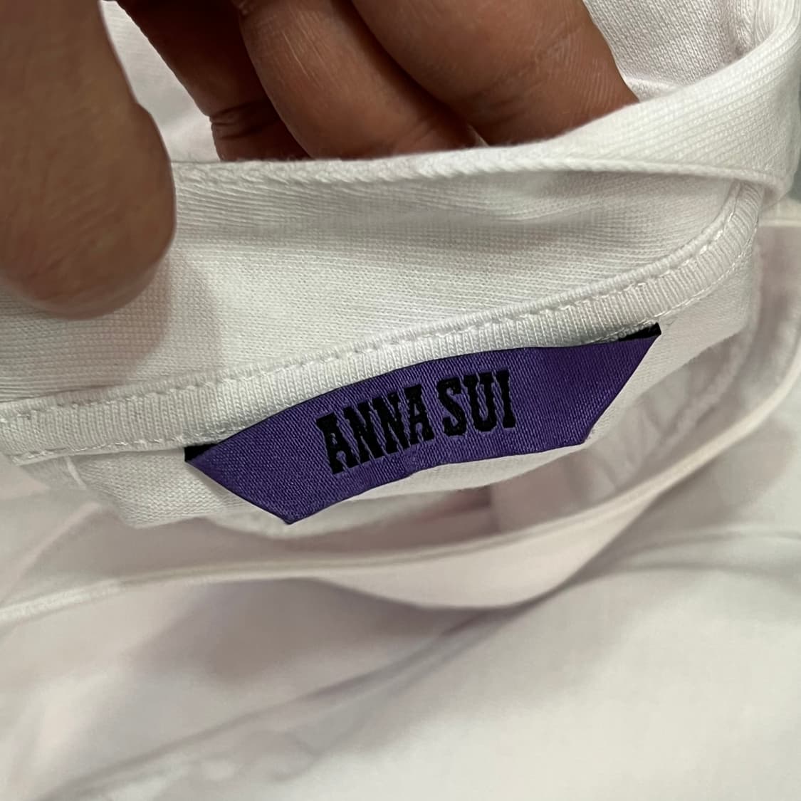  안나수이 자수로고 퍼프숄더 탑 y16122 상품이미지8