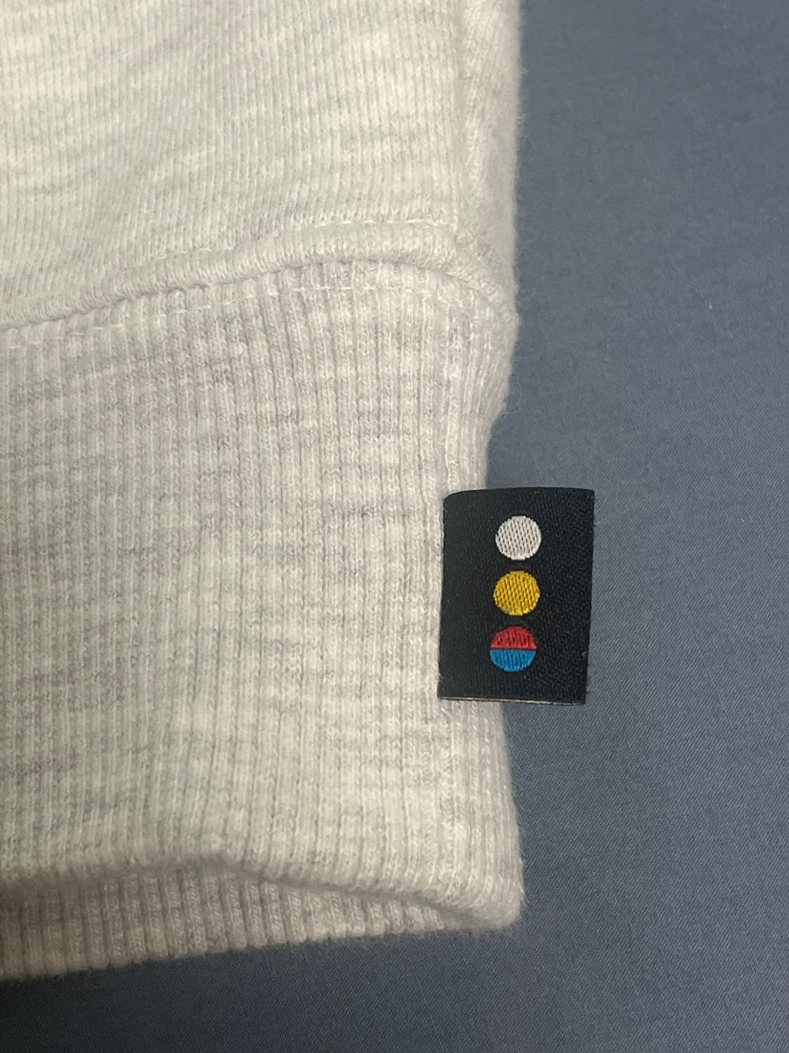 아이앱 스튜디오 스웨트셔츠 라이트 그레이 (M) 상품이미지4