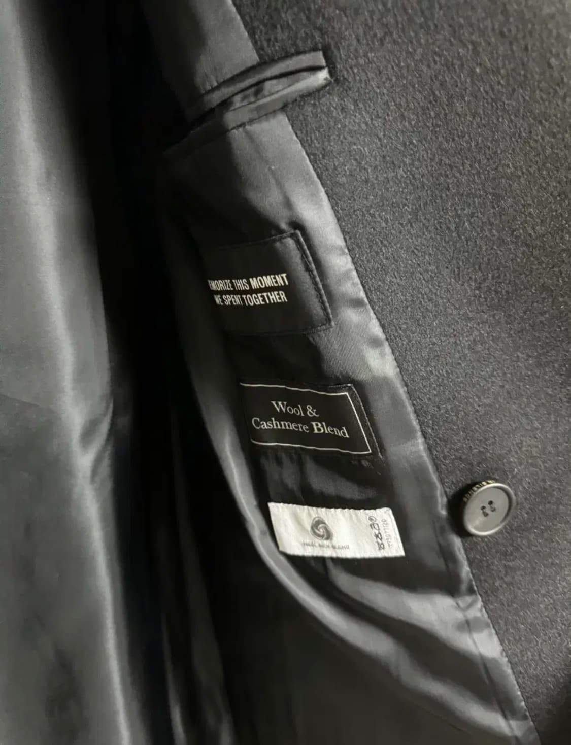 새상품 상태) 인사일런스 캐시미어 더블코트 블랙M 상품이미지2