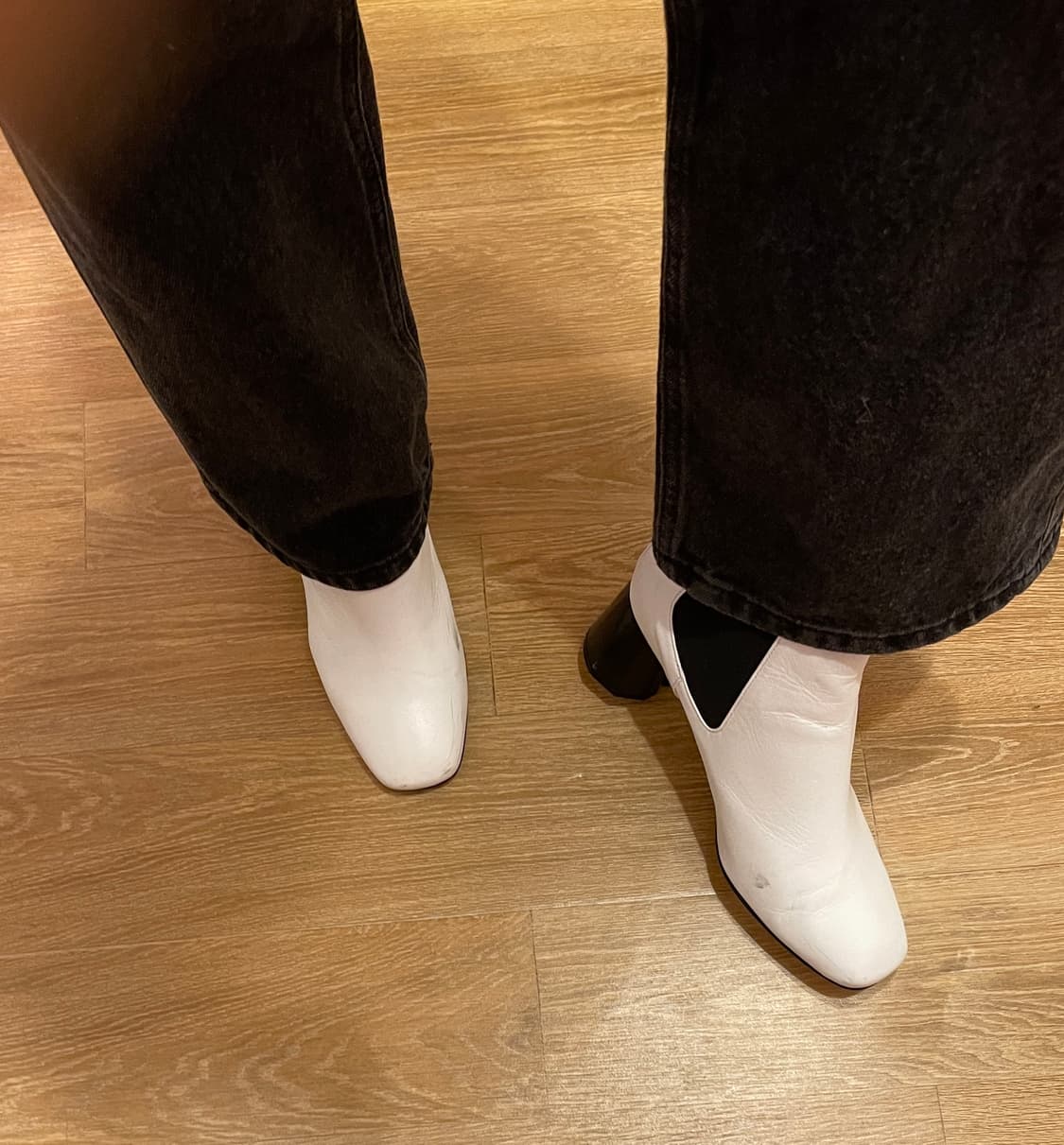 슈콤마보니 골드링 화이트 첼시부츠 380 (245) 상품이미지7