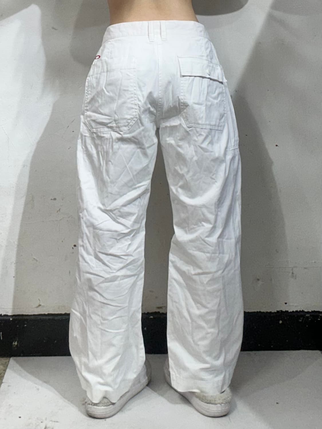 오클리 화이트 와이드 치노 팬츠 포켓 디테일 면바지 상품이미지3