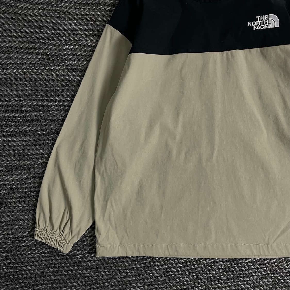 노스페이스 신형 배색 박시핏 맨투맨y 3044 상품이미지4