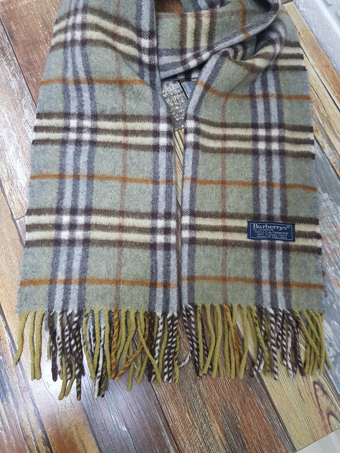 [정품] 버버리 캐시미어 머플러 클래식 체크 상품이미지5