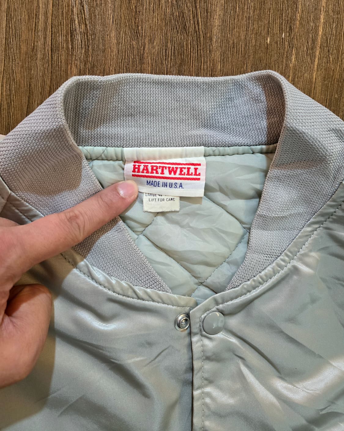 Hartwell Satin Varsity Jacket (새틴 바시티) 상품이미지3