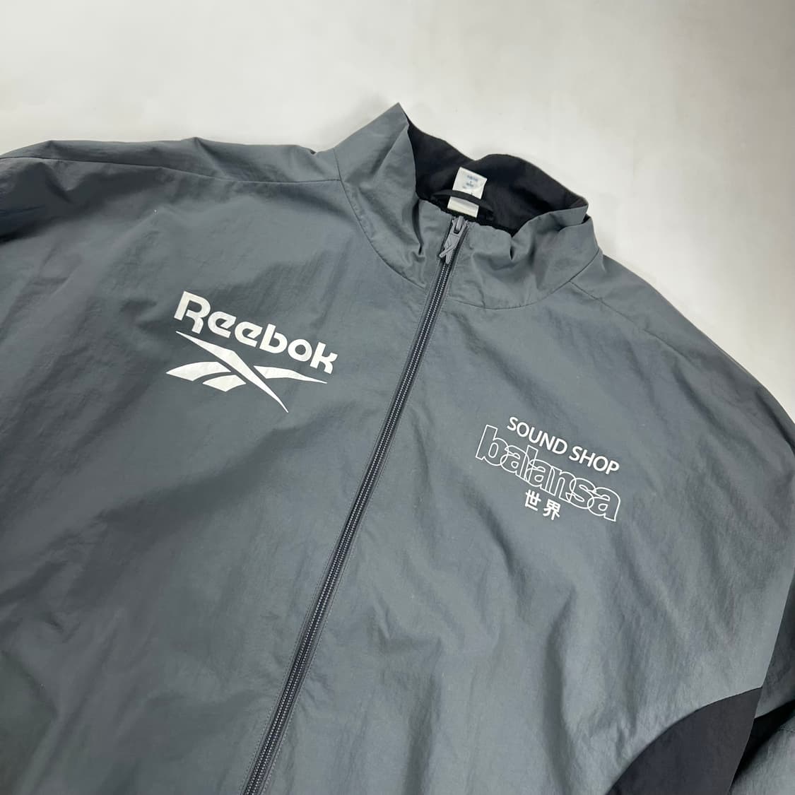 리복 x 발란사 바람막이 상품이미지2