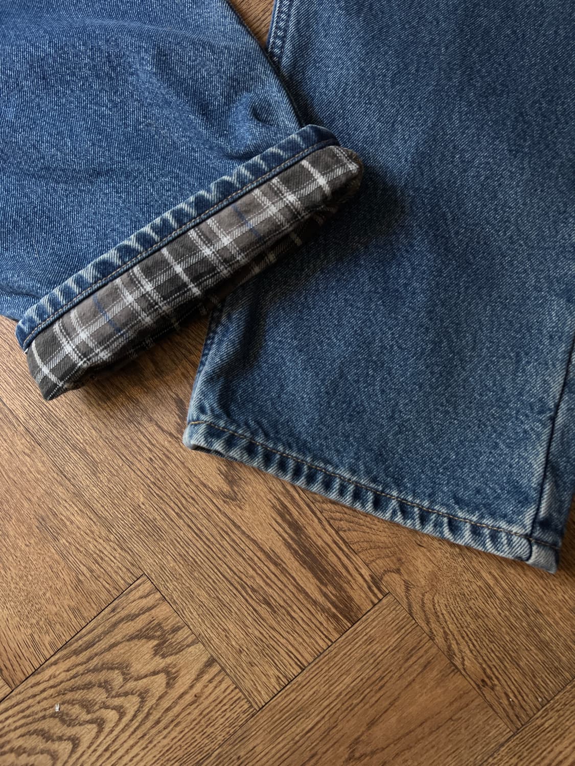 [34]칼하트 USA 체크 라이닝 미디엄블루 워크 데님 팬츠 상품이미지6