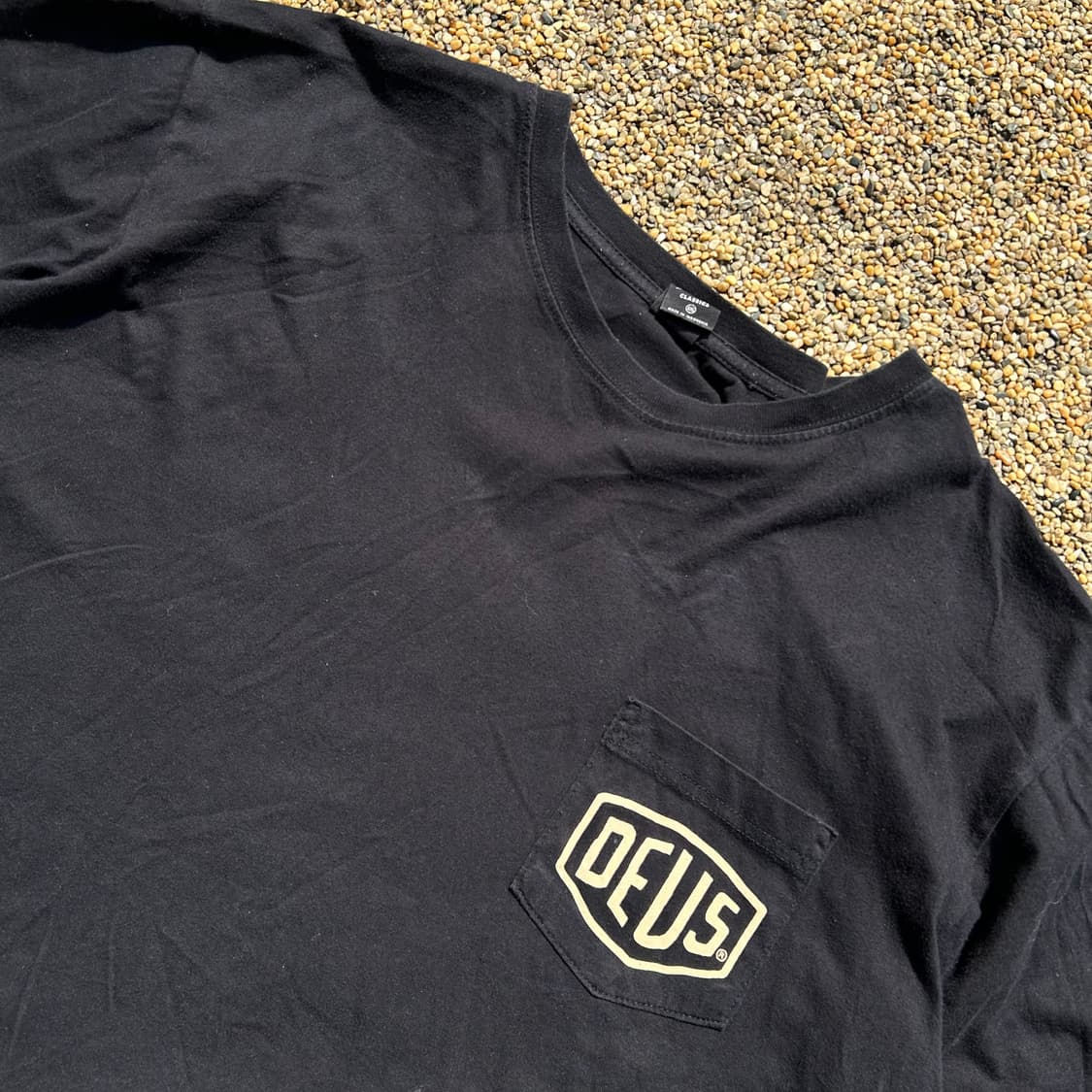 데우스 엑스 마키나 블랙 반팔티 상품이미지2