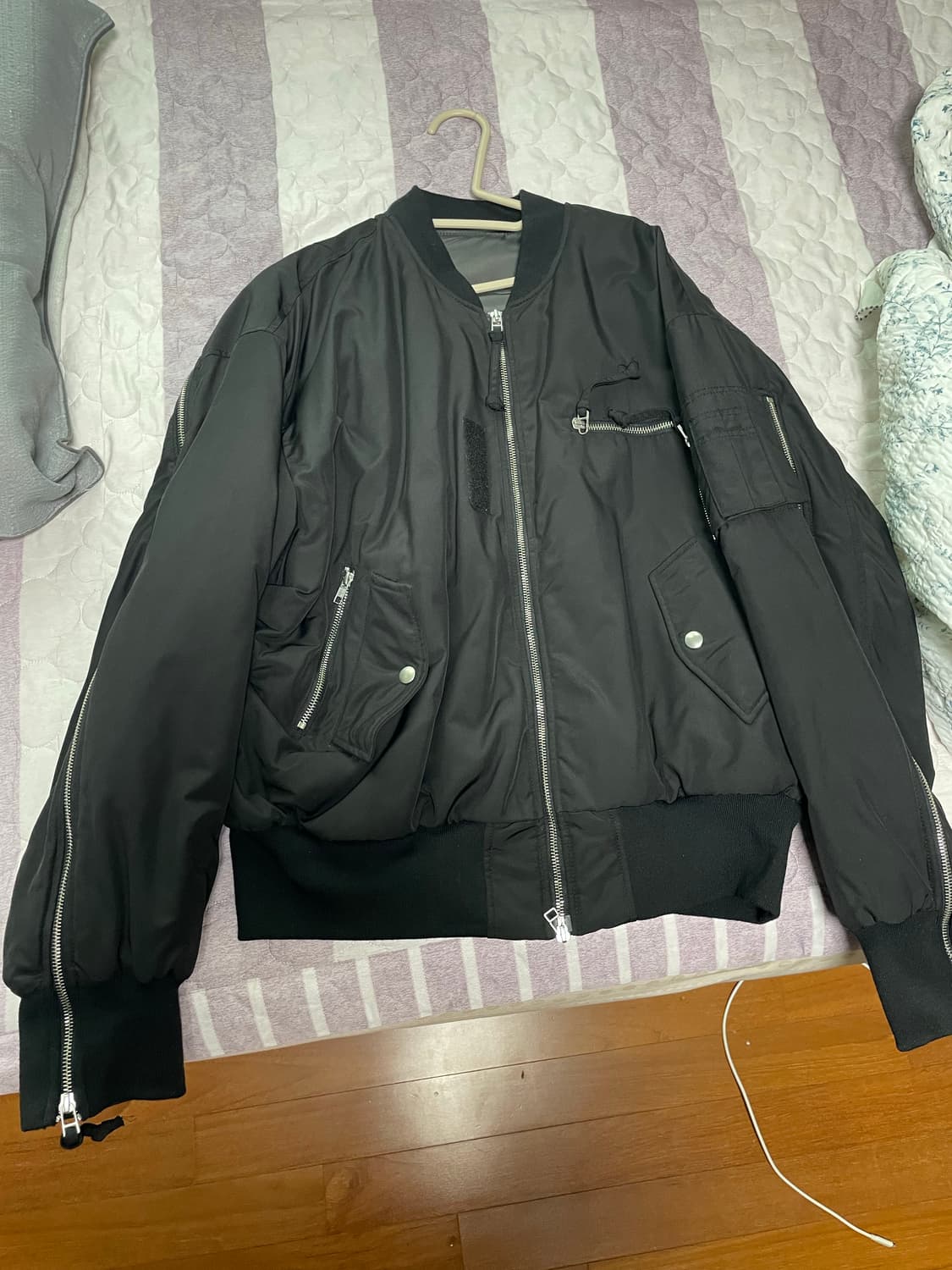 그레일즈 MULTI ZIPPER BOMBER JACKET(2사이즈)팝니다 상품이미지2