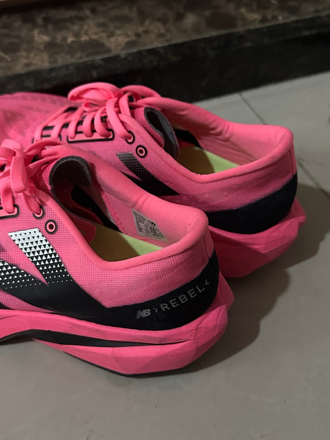 뉴발란스 퓨어셀 레벨 v4 울트라 핑크 블랙 250 상품이미지2