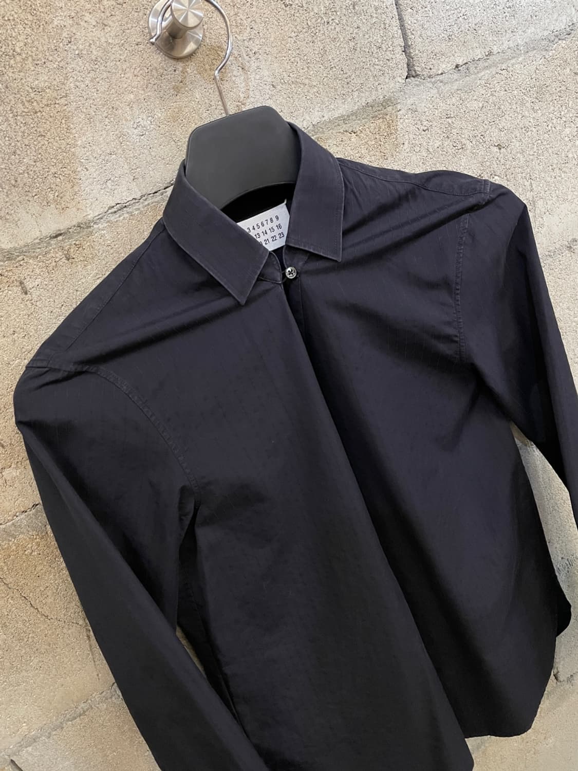 메종 마르지엘라 블랙 셔츠  상품이미지4