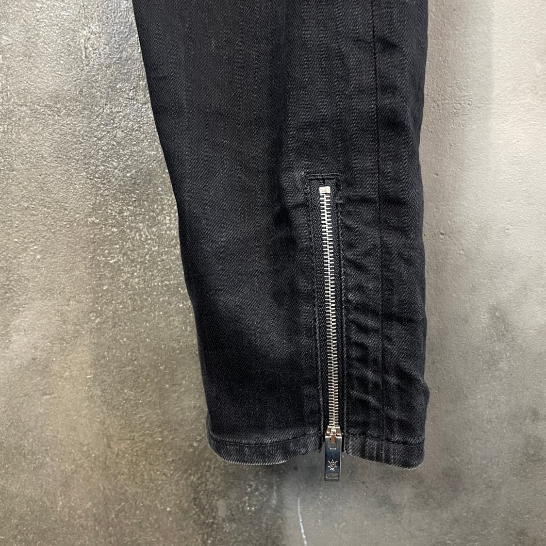 16aw 알렉산더 맥퀸 레더패치 라이더 데님 상품이미지5