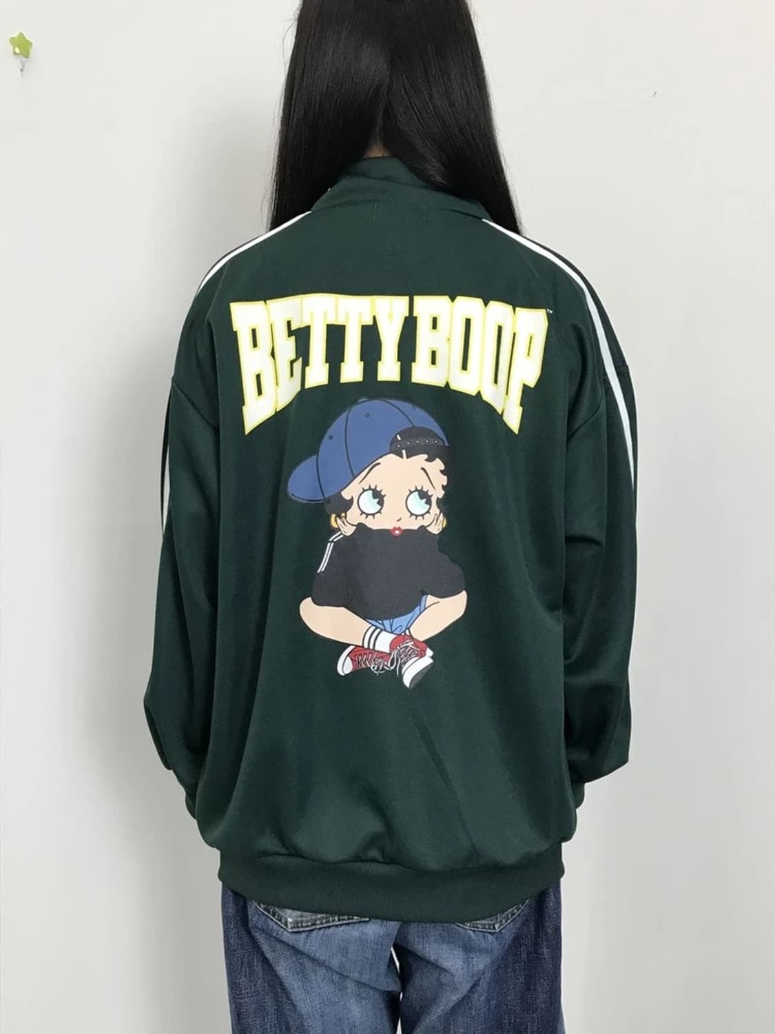 Betty Boop Back Graphic Jersey 상품이미지2