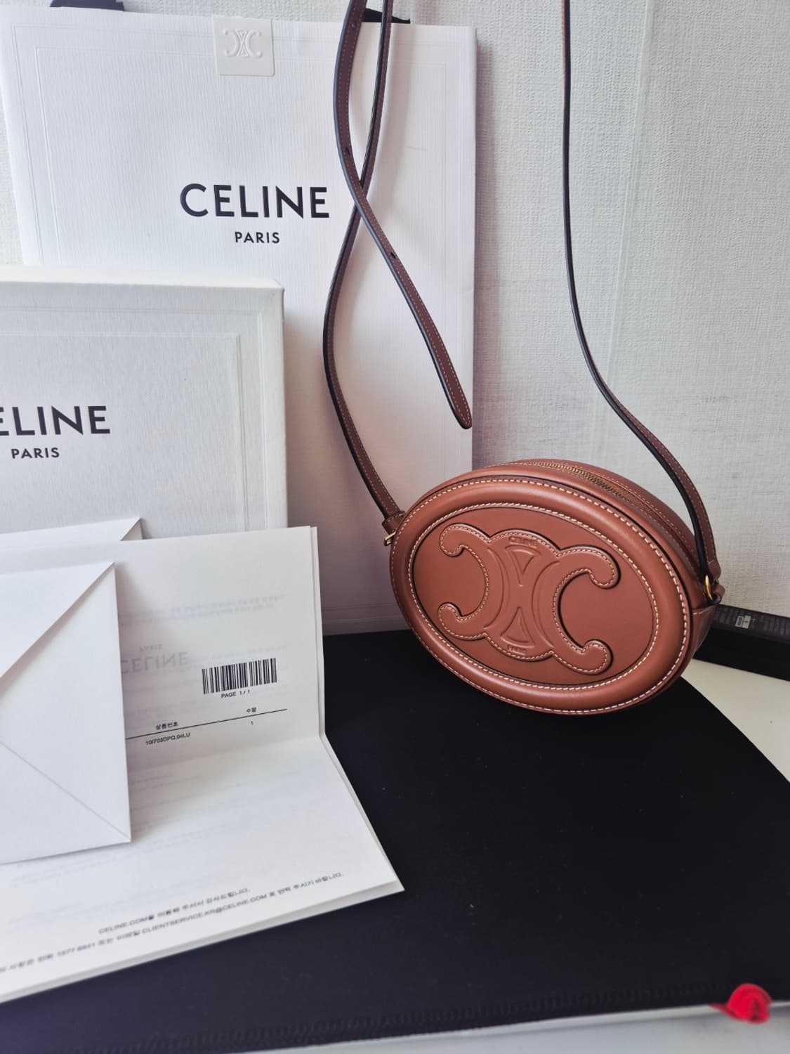 셀린느 트리옹프 탬버린백 탄 상품이미지1