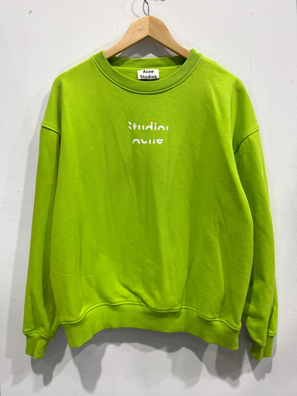 아크네 스튜디오 Odice Emboss 라임 맨투맨 L 상품이미지1