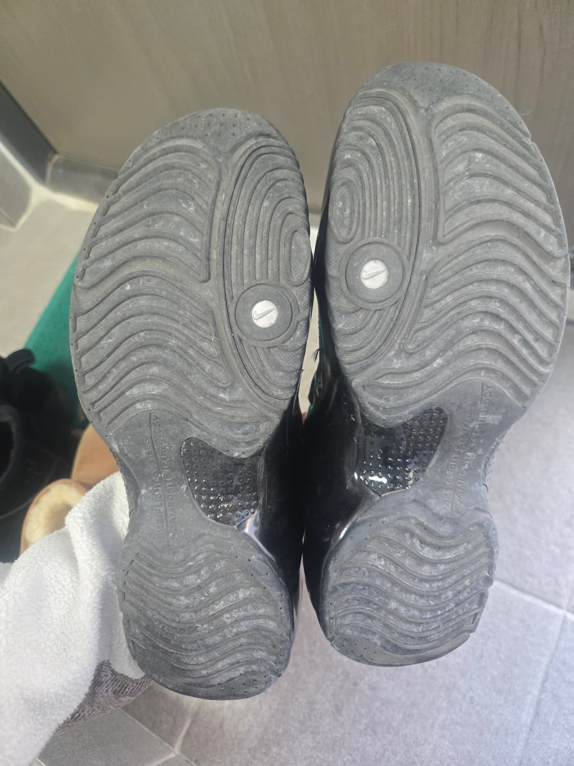 나이키 x 슈프림 클로그포짓 265 상품이미지2