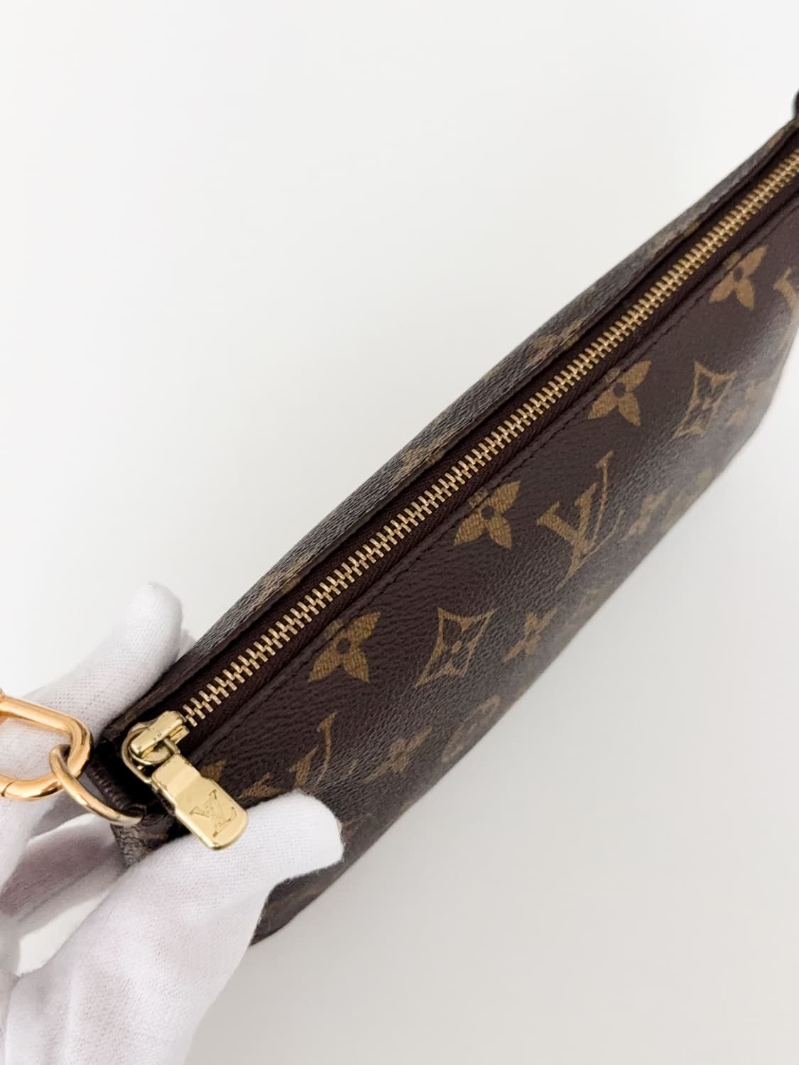 루이비통 모노그램 포치백 악세수아 상품이미지7