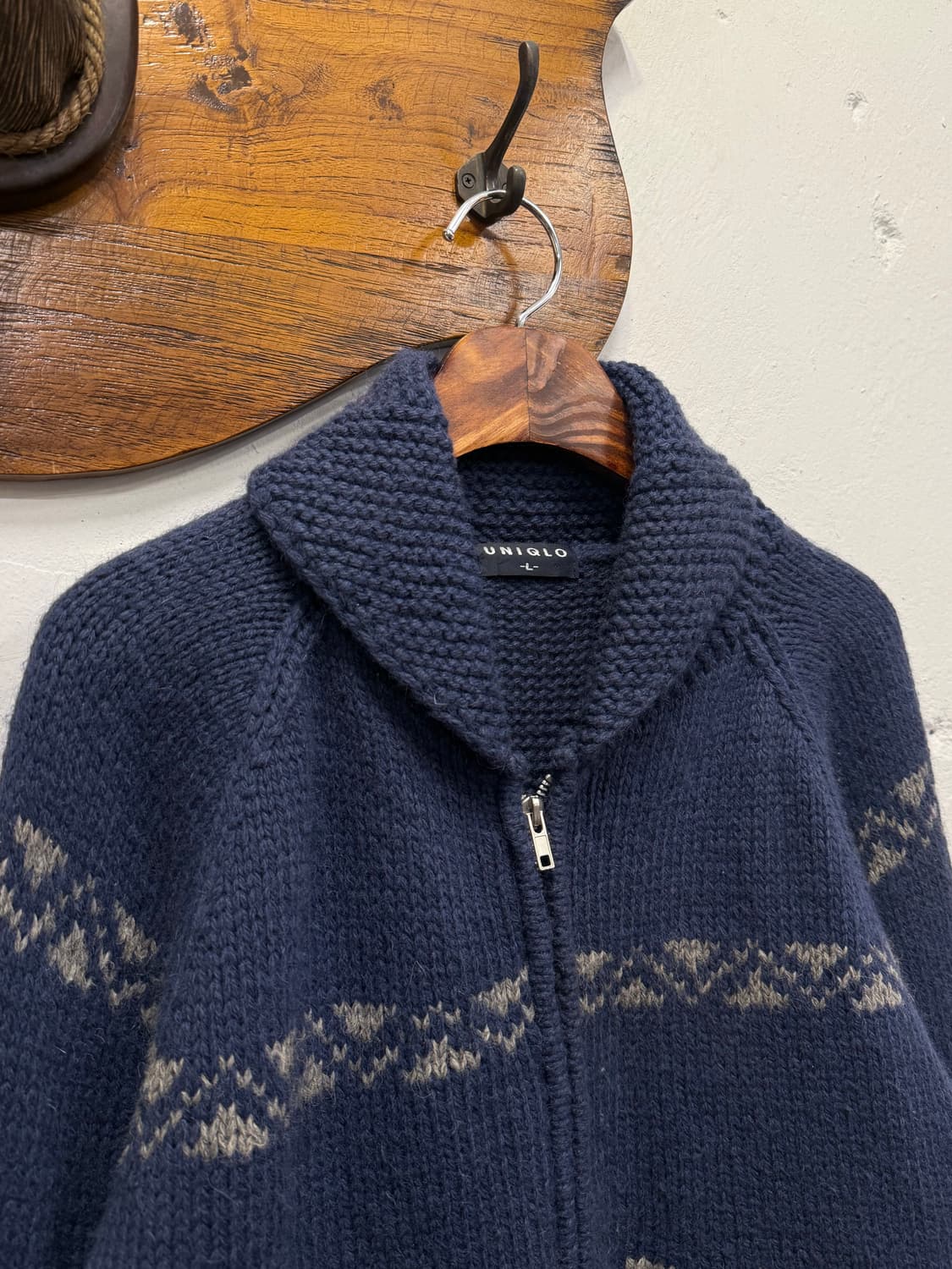 L) UNIQLO Thunderbird Pattern Zip Cardig 상품이미지3