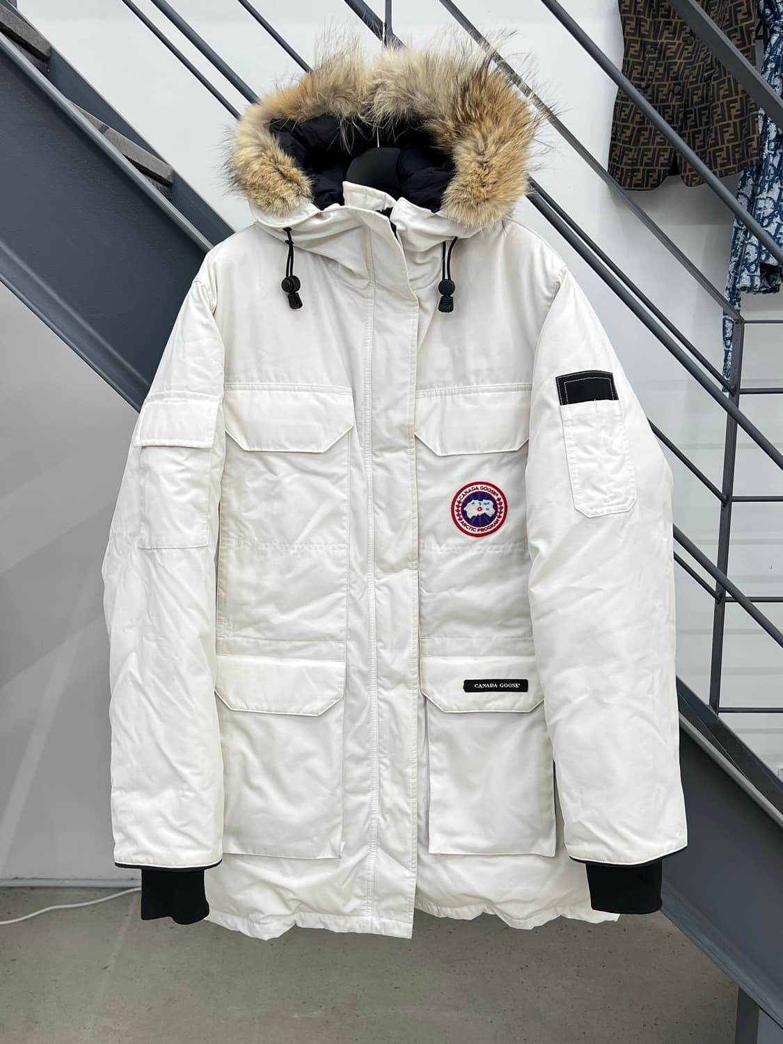 캐나다구스 익스페디션 파카 화이트 / 우먼 L 상품이미지1