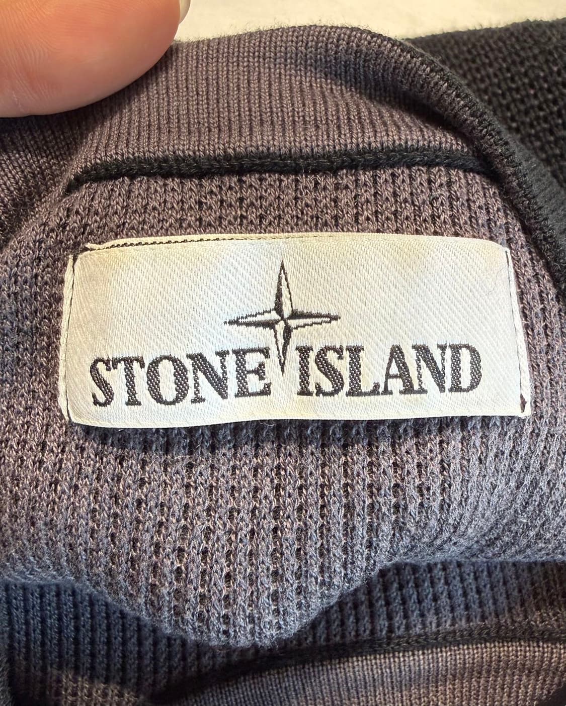 스톤아일랜드 블랙 와플 크루넥 니트  상품이미지8