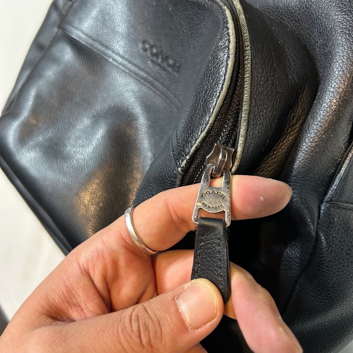 코치 COACH 레더 백팩 블랙 상품이미지2