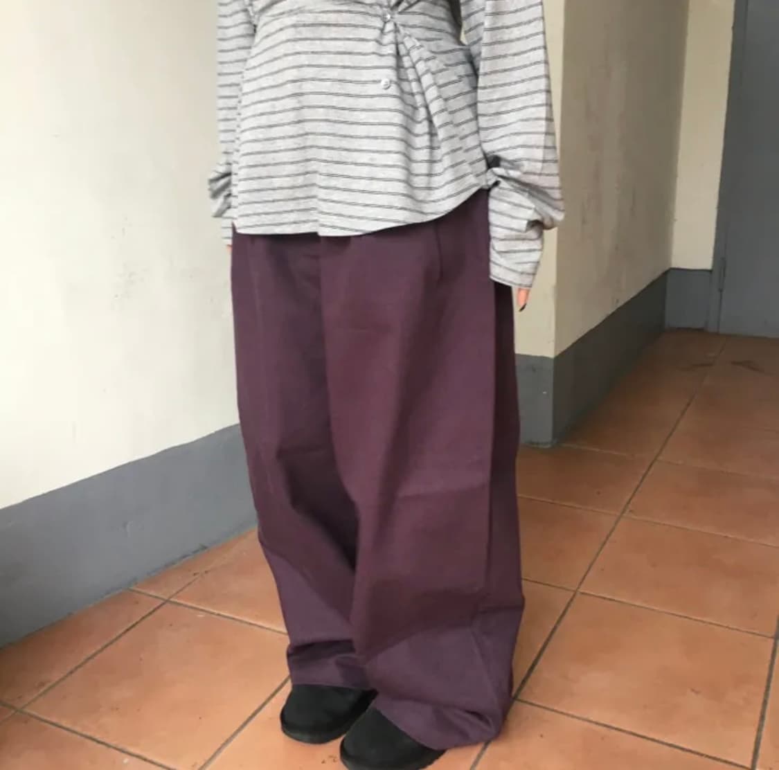 핀턱 와이드 팬츠 상품이미지1
