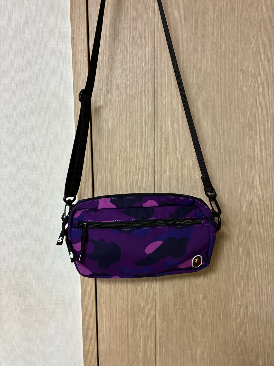 [free]베이프 컬러 카모 숄더 백 퍼플 상품이미지3