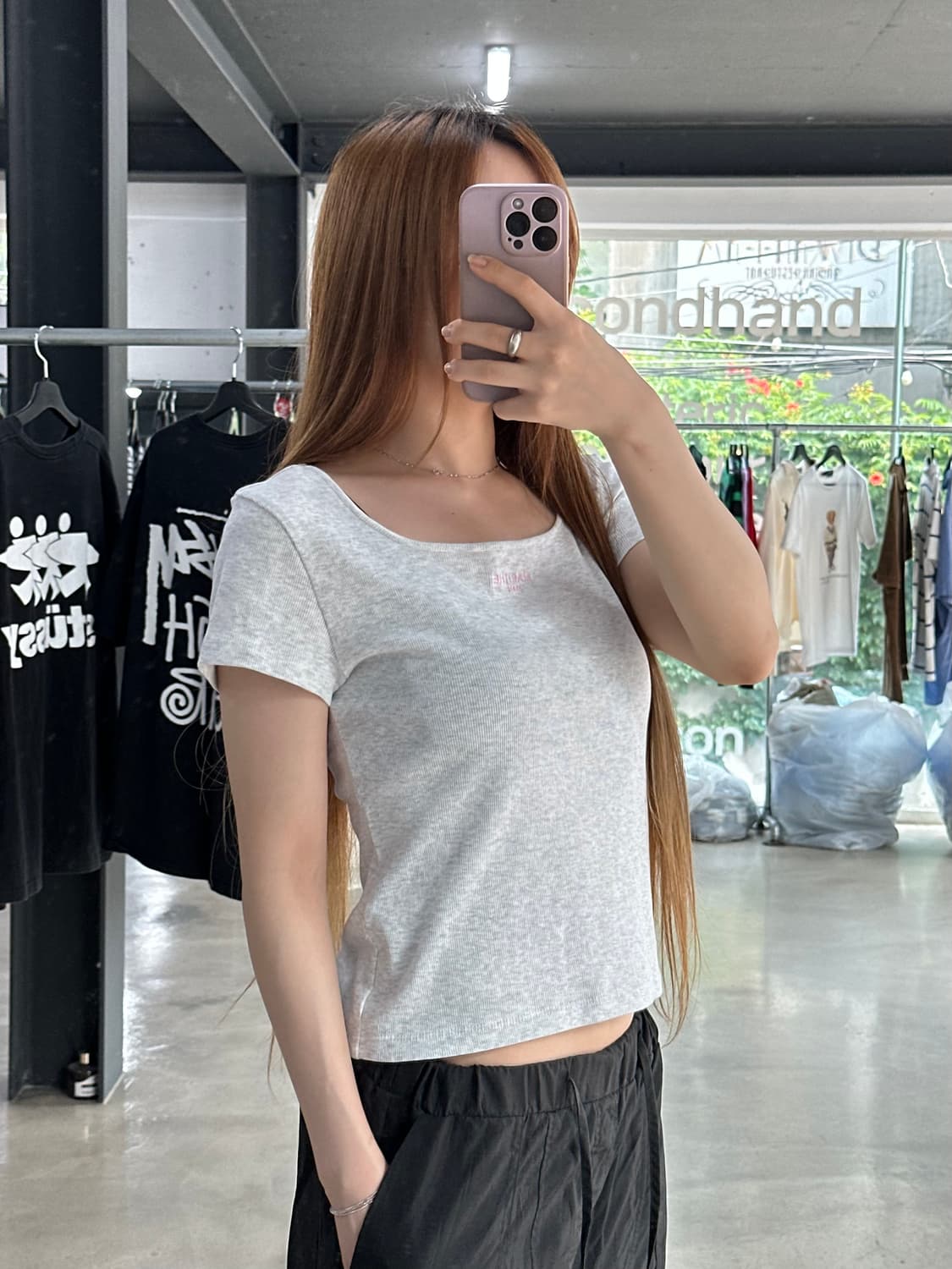 마리떼프랑소와저버 핑크자수 스퀘어넥 반팔티 상품이미지1