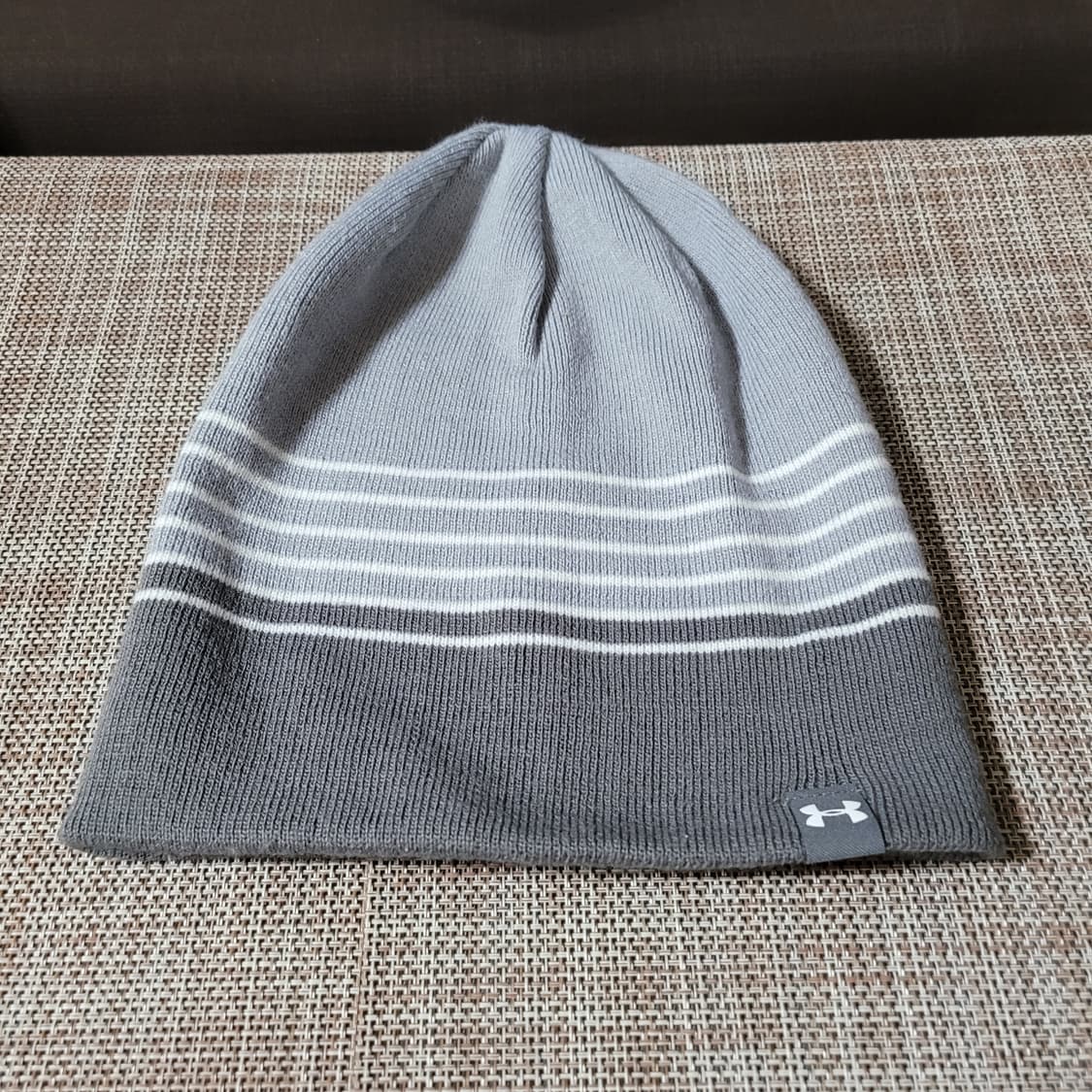 언더아머 멀티 컬러 패턴 회색/그레이 올인원 비니 S-M 사이즈 상품이미지1