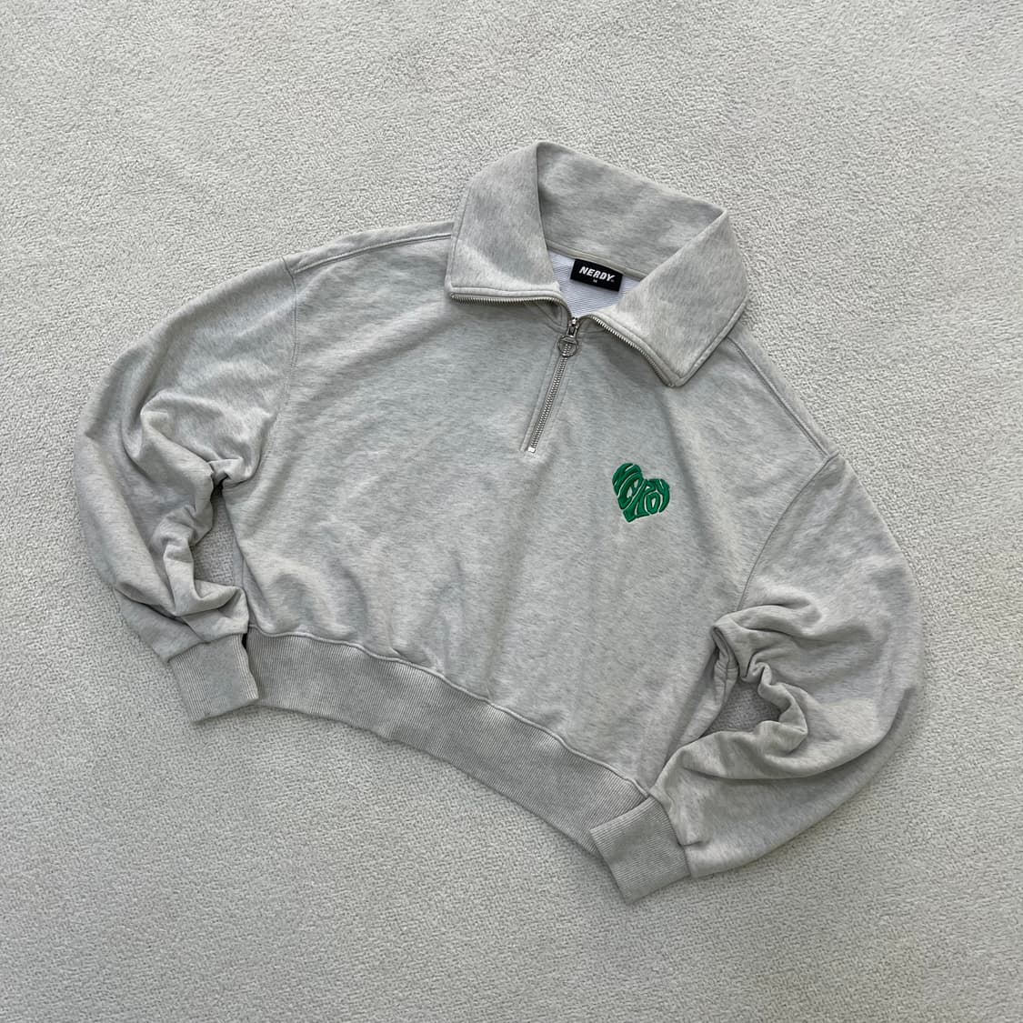 M 널디 여성 크롭 맨투맨 0414M 상품이미지1