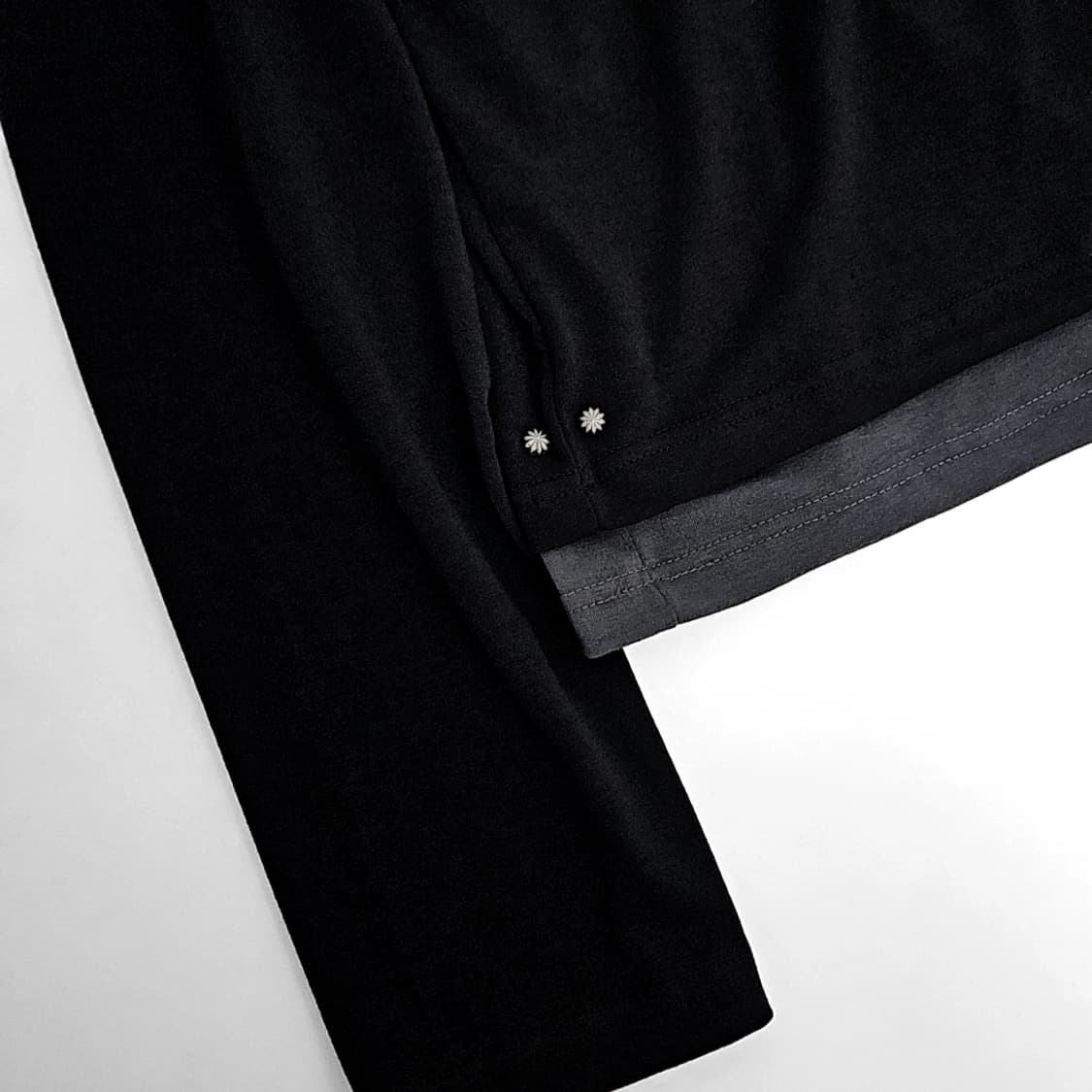Koga 이브 레이어드 헨리넥 롱 슬리브스 (black) 상품이미지6