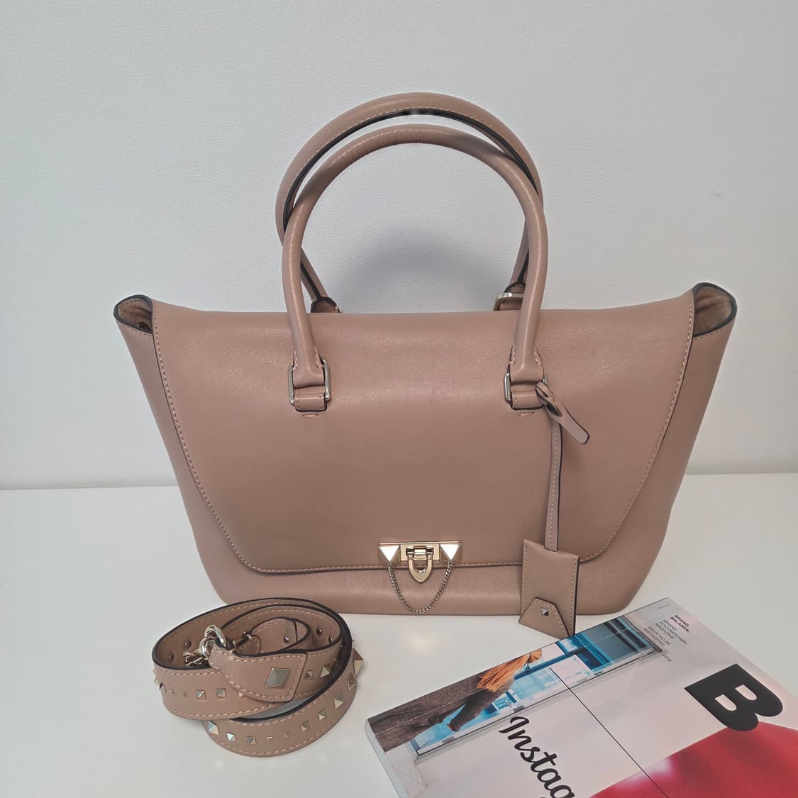 VALENTINO 발렌티노가라바니 정품 2way 핑크베이지 금장 락스터드 상품이미지2