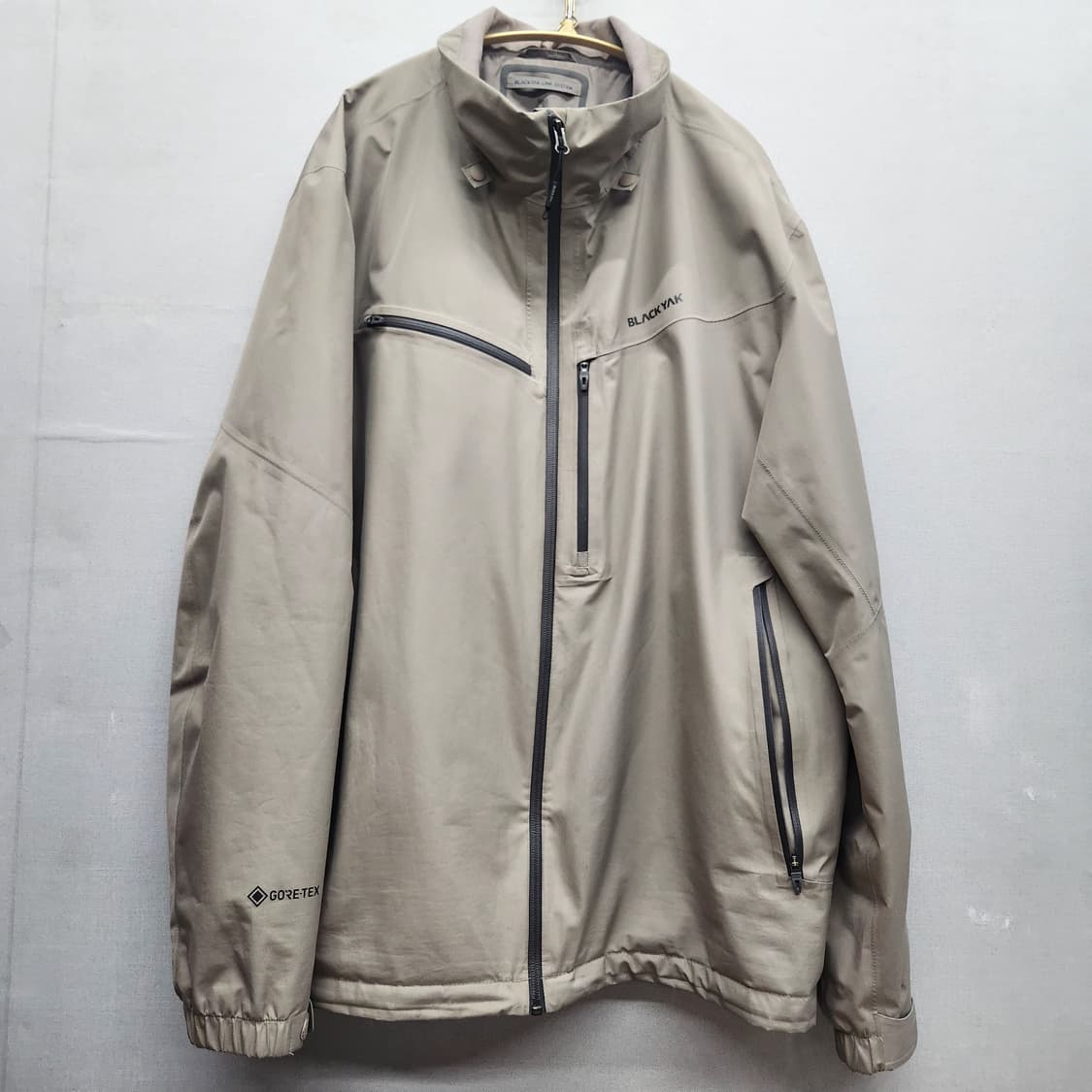 블랙야크 고어텍스 로고 바람막이 스트링 자켓 110(XL) 상품이미지1