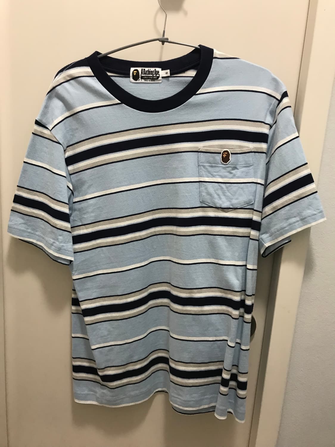 한국매물없음 베이프 스카이블루 스트라이프 반팔 S 상품이미지2