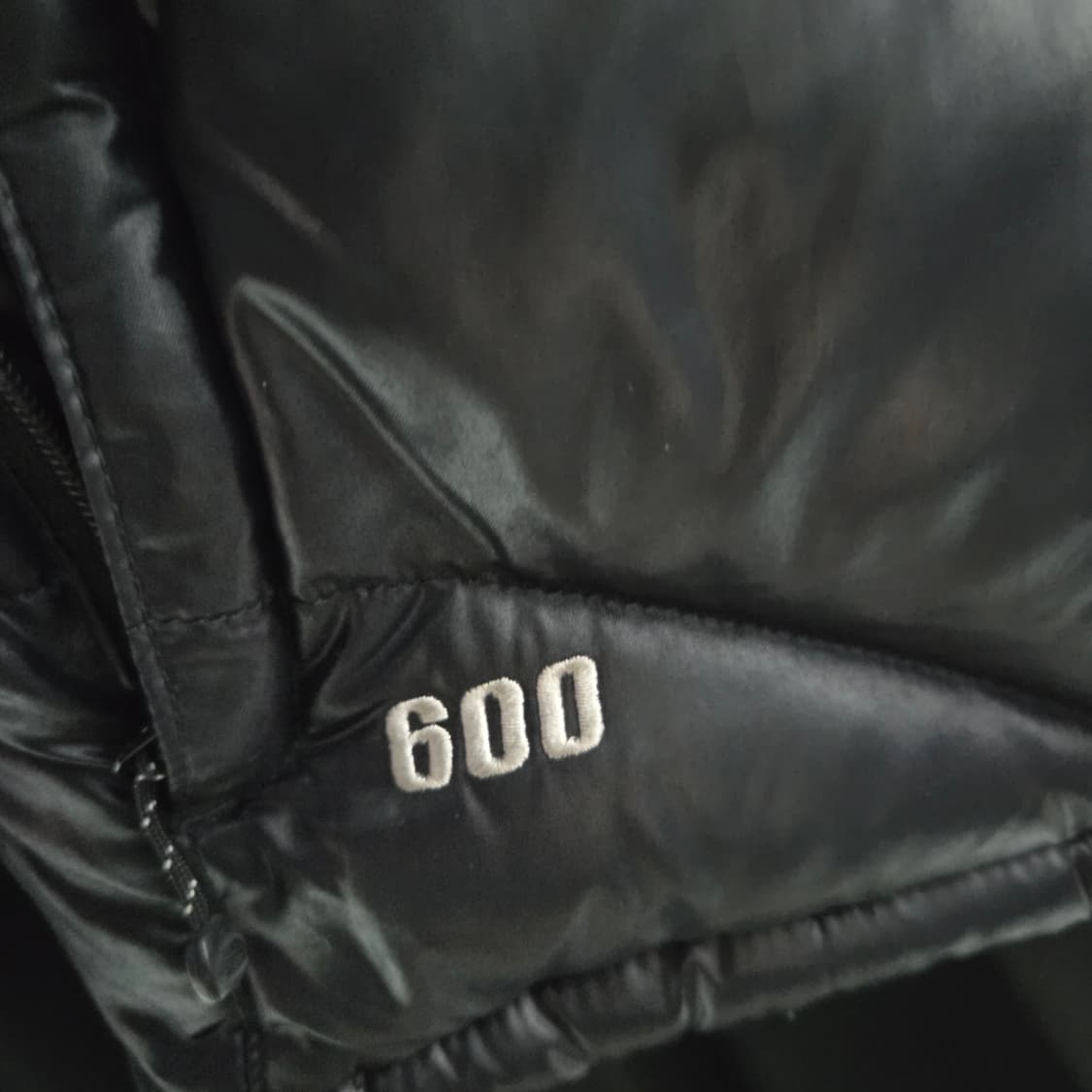노스페이스 600 후드 패딩 조끼 블랙 상품이미지5