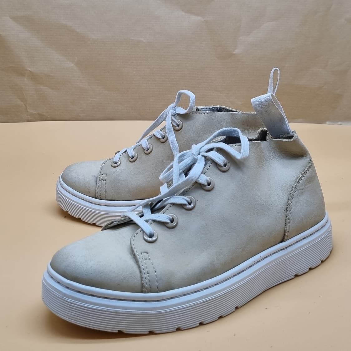 닥터마틴 여성가죽미드37 240 상품이미지1