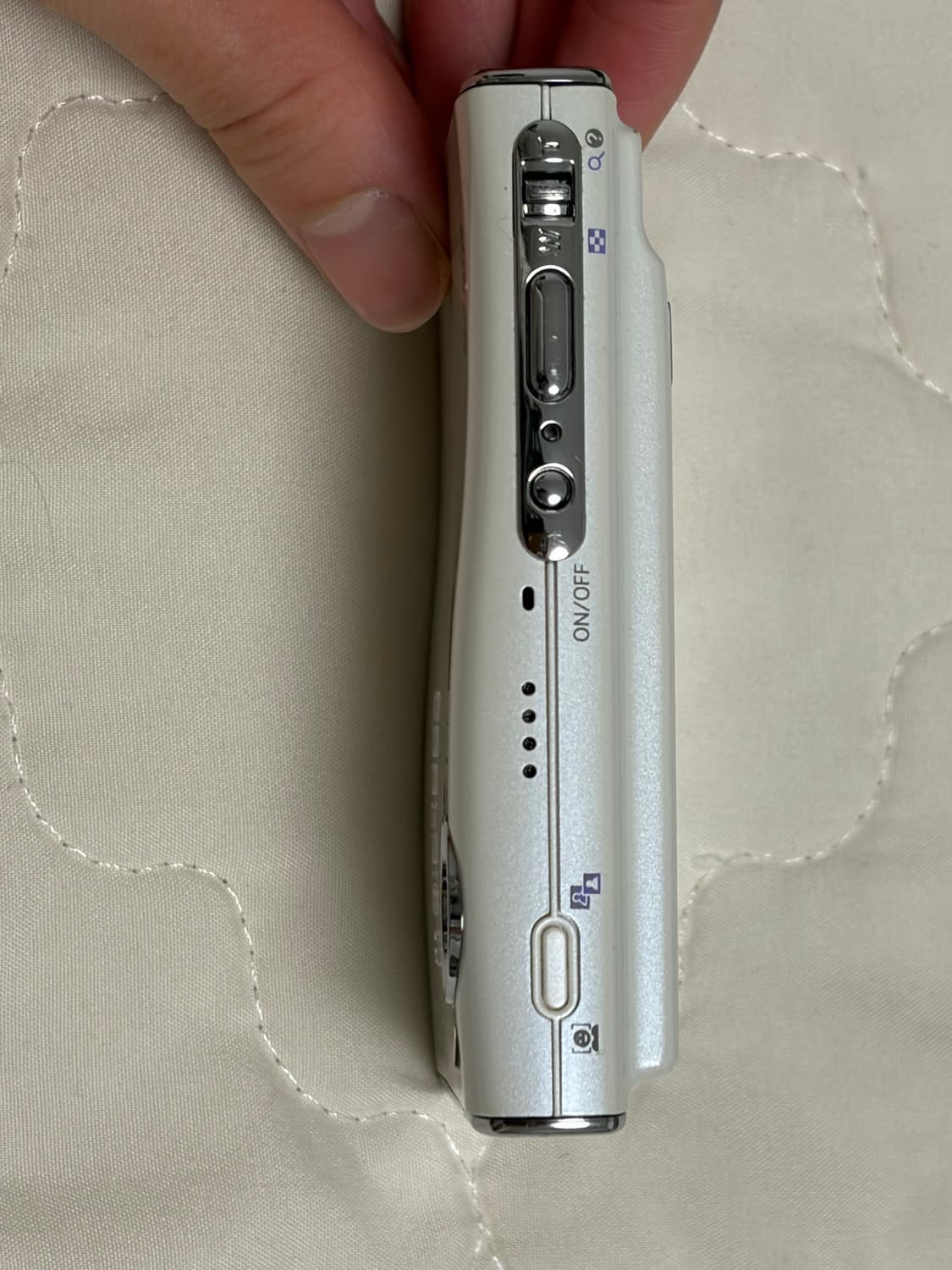 니콘 쿨픽스 팔아요 (베터리, 충전기, 메모리 포함) (작례있습니다) 상품이미지5